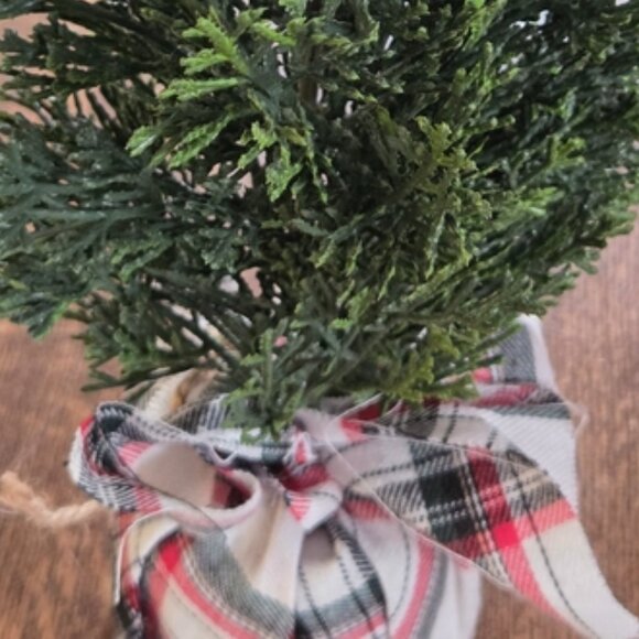 I Really Need a Silent Night Red Wicker Basket Bundle - Picture 6 of 13